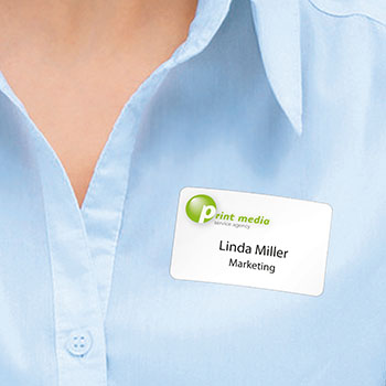 Translation: "Image d'application étiquette textile sur blouse