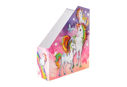 Un classeur coloré avec des motifs de licornes, des arcs-en-ciel et des papillons sur un fond rose-violet.