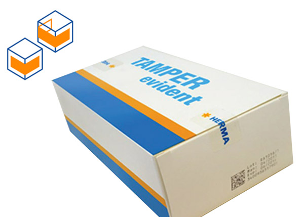 Emballage avec l'inscription "TAMPER evident" en bleu et orange, fabriqué par HERMA. Contient des caractéristiques de sécurité contre la manipulation.