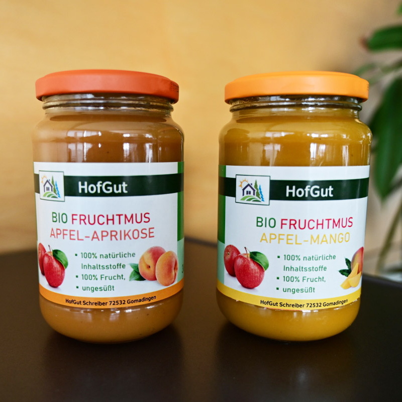 Commander des étiquettes en rouleau en impression numérique en ligne : Étiquettes en verre pour compote de fruits bio, 2 bocaux, fond en bois.