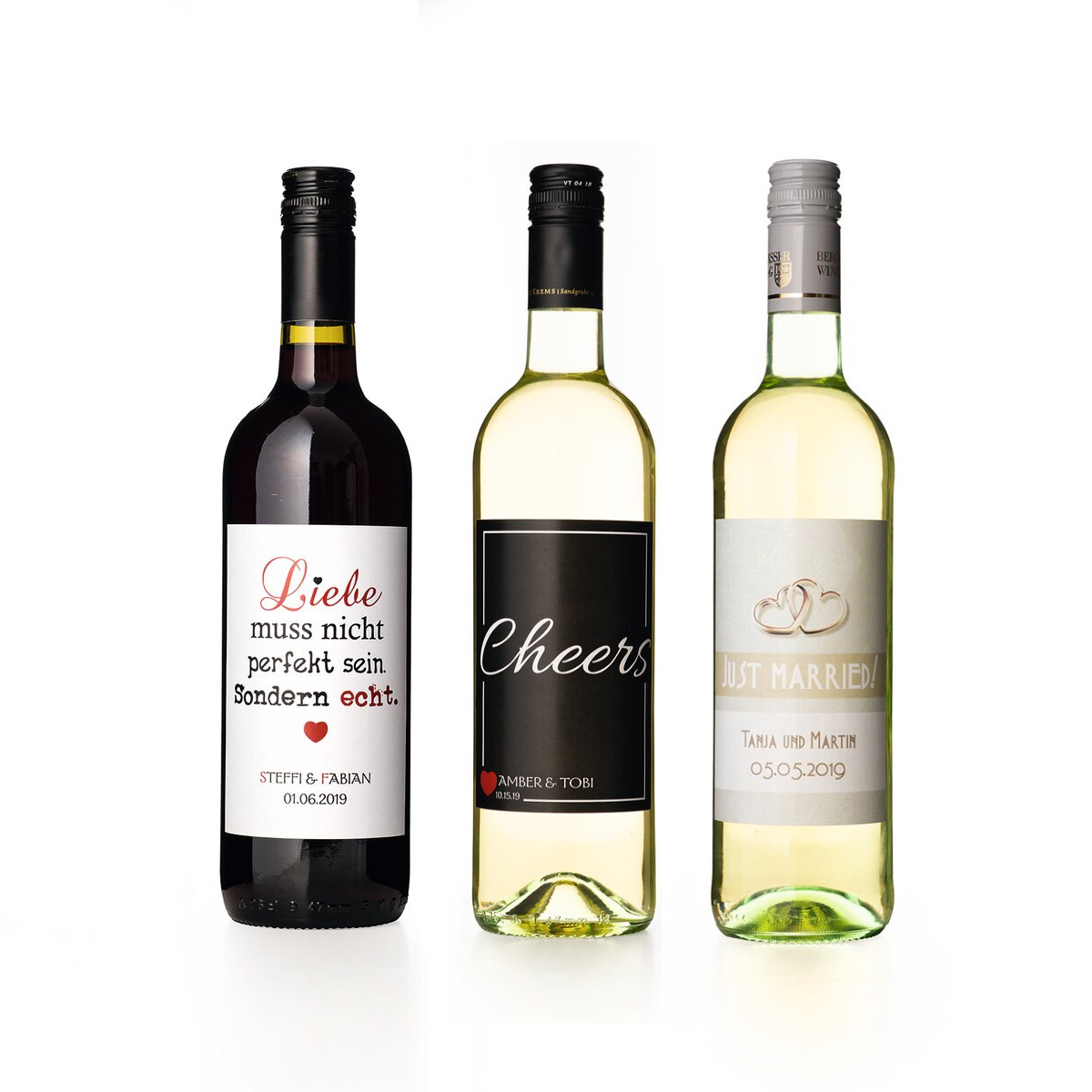 Application d'étiquettes créativement conçues sur des bouteilles de vin, secteur privé.