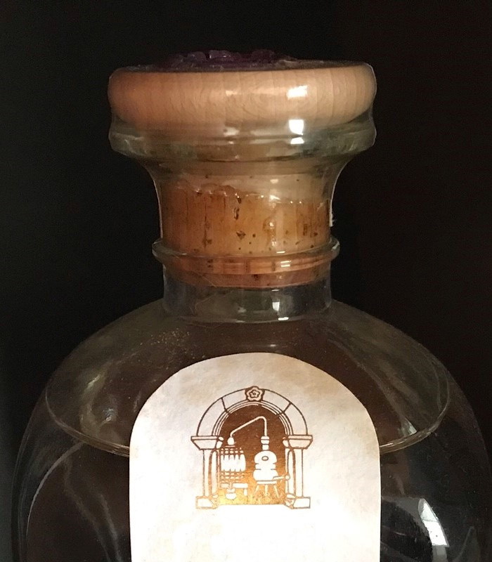 Commander des étiquettes en rouleau en impression numérique en ligne : étiquettes à boisson, formats spéciaux, détails.