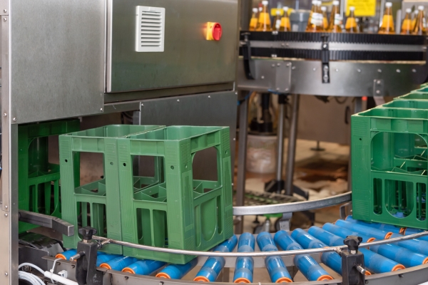 Caisses de boissons dans l'usine d'embouteillage