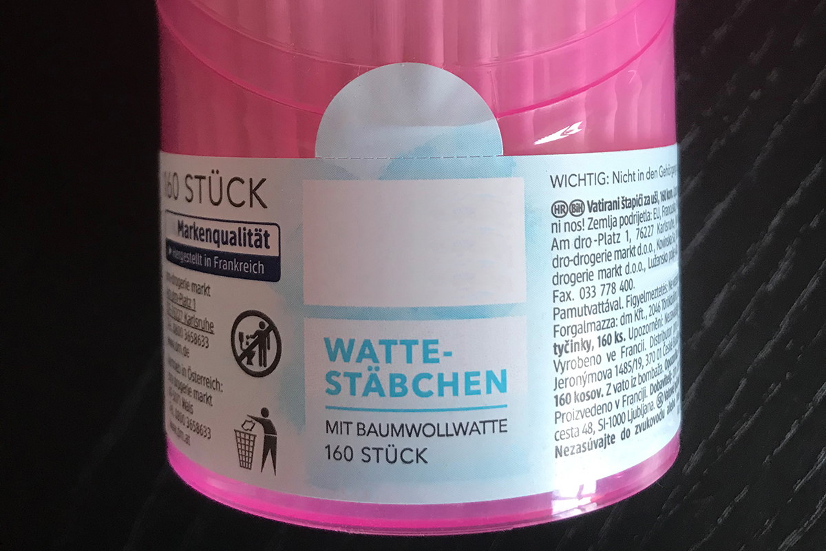 Étiquette produit deux-en-un et étiquettes de fermeture, étiquettes en impression numérique en forme spéciale sur boîte de coton-tige.
