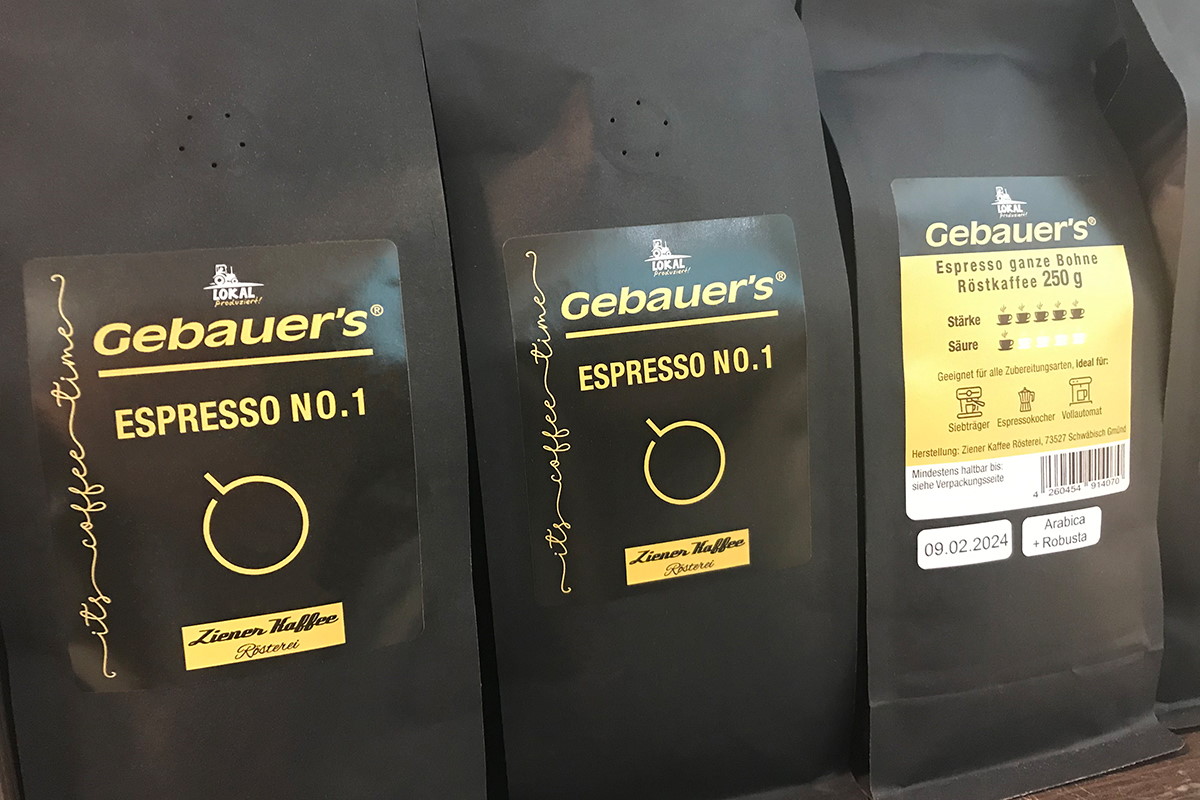 Solutions alimentaires : étiquettes en impression numérique de haute qualité pour des produits de qualité, emballage de café en papier noir.
