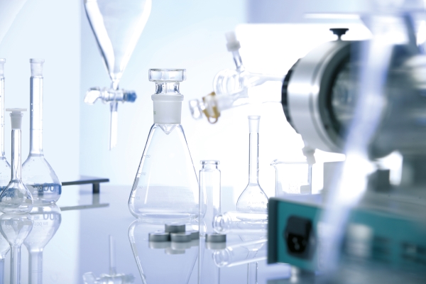 HERMA Labor et technologie d'application, conteneurs pour produits chimiques