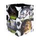 Mülleimer mit Fußballmotiven, zeigt Spieler in Aktion und verschiedene Spielszenen, umgeben von einem Fußballdesign.