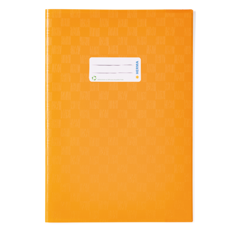 Ein orangefarbenes Notizbuch mit einem weißen Etikett auf der Vorderseite, das Platz für eine Beschriftung bietet.