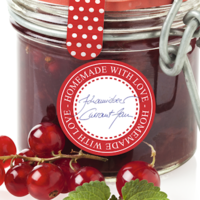Pot de confiture avec étiquette de marquage