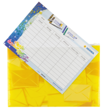 Gelbe Mappe mit einem Deckblatt, das ein Formular zur Datenerfassung enthält, einschließlich Felder für Name, Klasse und weitere Informationen.