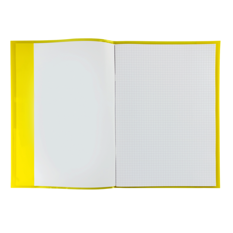 Ein offenes Notizbuch mit einer leeren Seite auf der linken Seite und einem karierten Blatt auf der rechten Seite. Der Einband ist gelb.