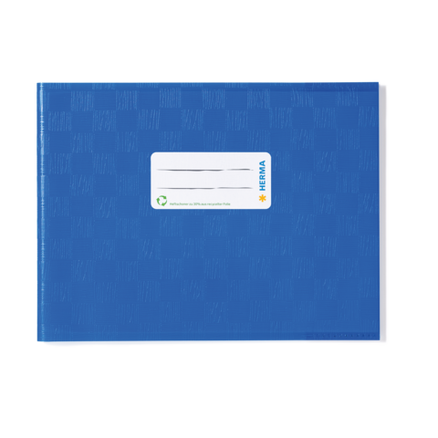 Blaues Notizbuch mit geprägtem Muster und einem weißen Etikett, das den Namen "HERMA" trägt.