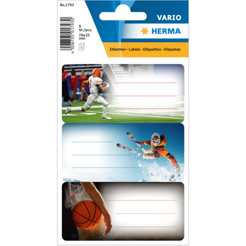 Étiquettes sportives avec des motifs de football américain, de ski et de basketball, chacune avec un espace pour des inscriptions.