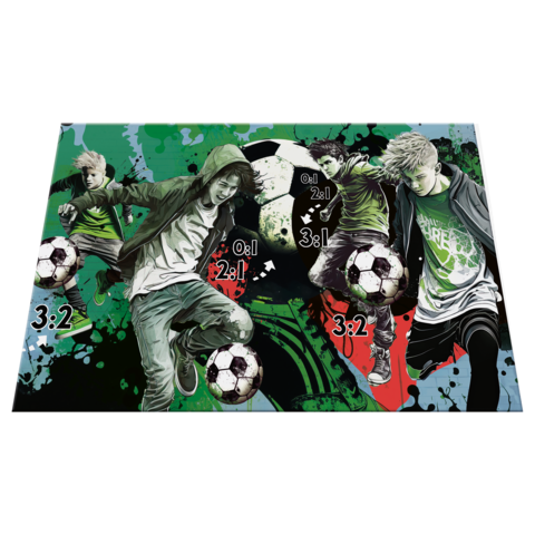 Vier stilisierte Fußballspieler in Aktion, umgeben von bunten Grafiken und Spielständen: 3:2, 2:1, 0:1, 3:1.