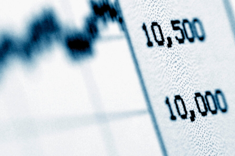 The translation of "Graph Zahlen" from German to French is "Graphiques de chiffres.