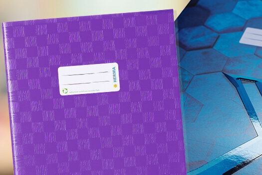 Protège-cahier avec fond scolaire