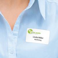 Translation: "Image d'application étiquette textile sur blouse