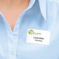 Translation: "Image d'application étiquette textile sur blouse