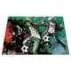 Vier Jugendliche spielen Fußball, umgeben von bunten Spritzern. Die Zahlen 3:1, 3:2, 2:1 und 0:1 sind sichtbar.