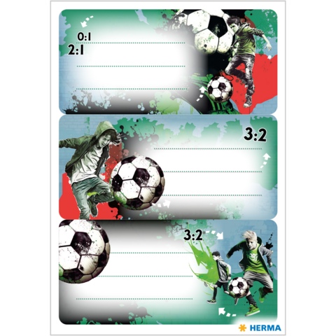 Trois cartes de football avec des joueurs en action, montrant des buts et de l'espace pour des notes. Éléments graphiques en rouge et vert.
